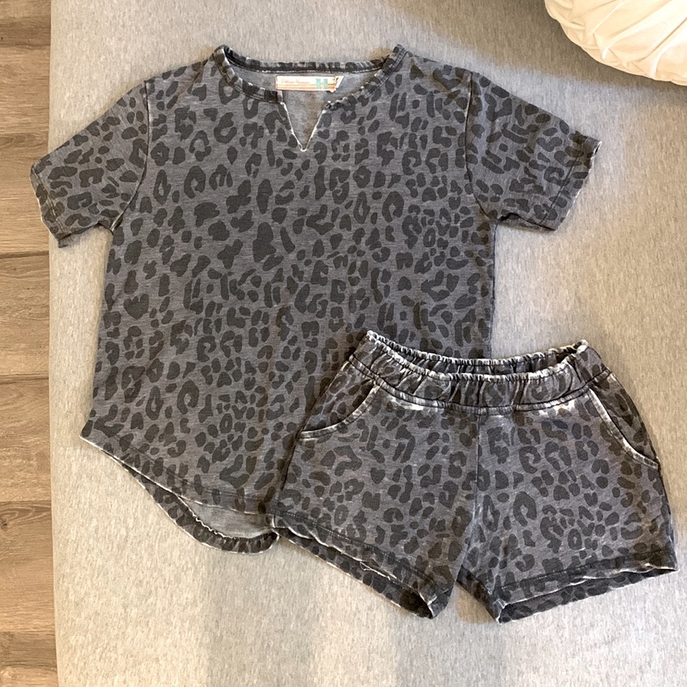 Vintage Havana Grey Cheetah Print Short Sleeve with Matching Shorts Lounge Set
